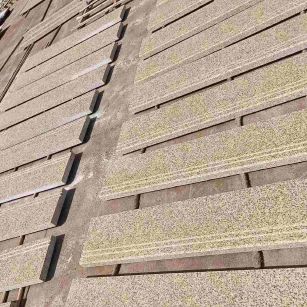 镇江 黄金麻花岗岩光面楼梯踏步