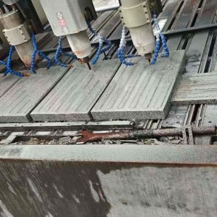 镇江 芝麻白花岗岩荔枝面盲道雕刻