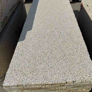 镇江 黄金麻花岗岩荔枝面毛板，半成品