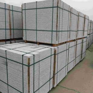 镇江 白麻花岗岩石材荔枝面地铺石（300*600*50）