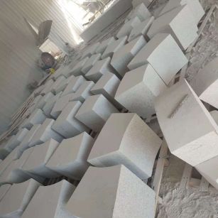 镇江 白麻花岗岩异形坐凳