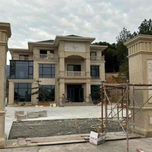 镇江 黄金麻花岗岩别墅雕花外墙干挂配上门口雕花罗马柱