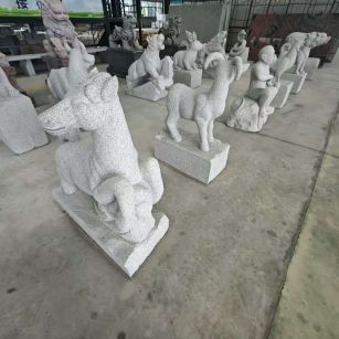 镇江 芝麻白花岗岩造型立体雕刻——十二生肖