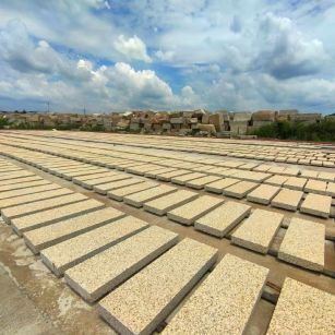 镇江 黄金麻荔枝面花岗岩石材地铺石防护中