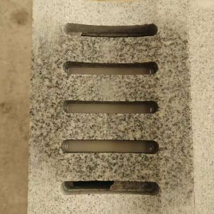 镇江 芝麻白拉丝面花岗岩U型开槽排水槽