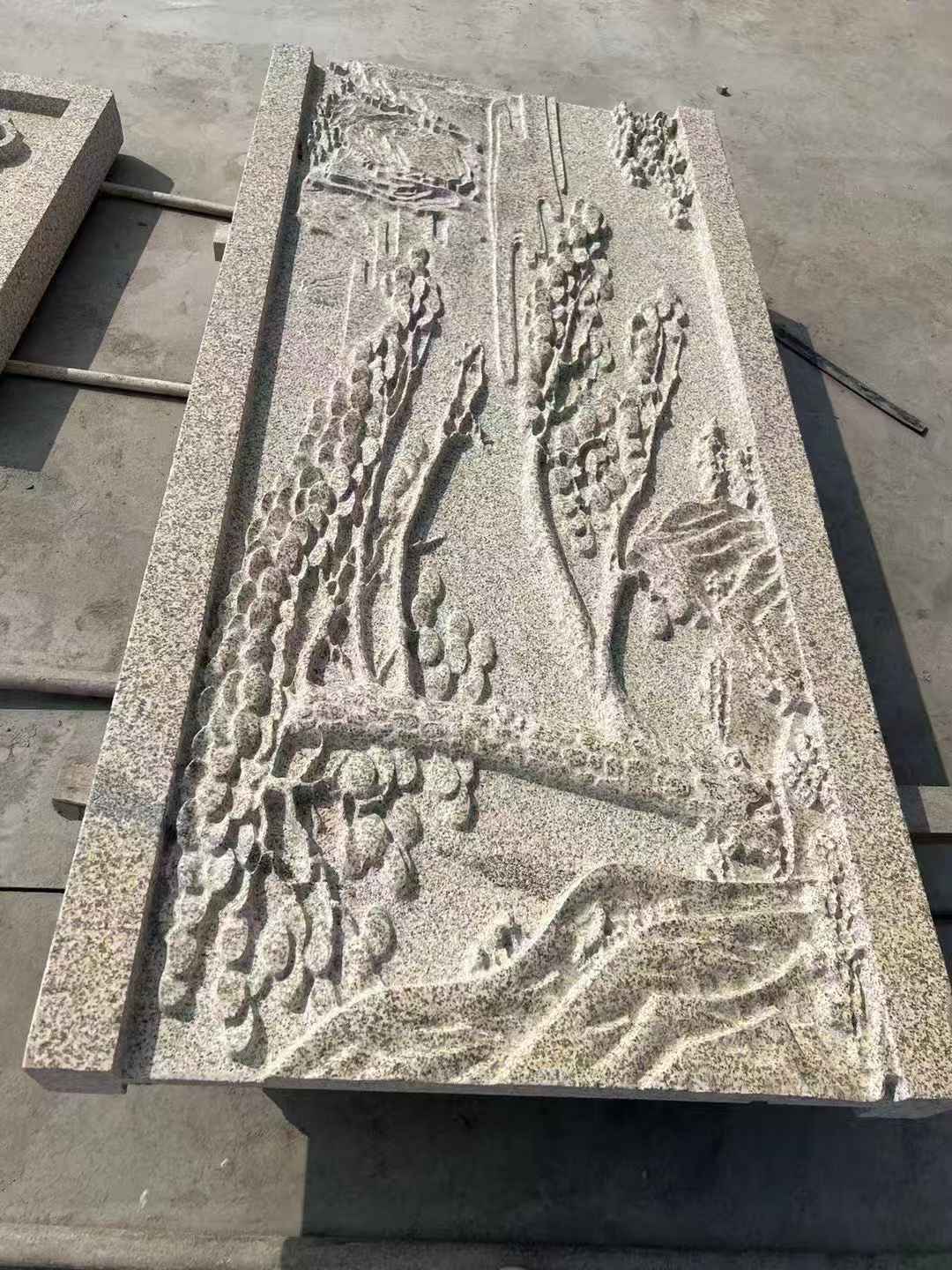 镇江 黄金麻雕刻板浮雕迎客松