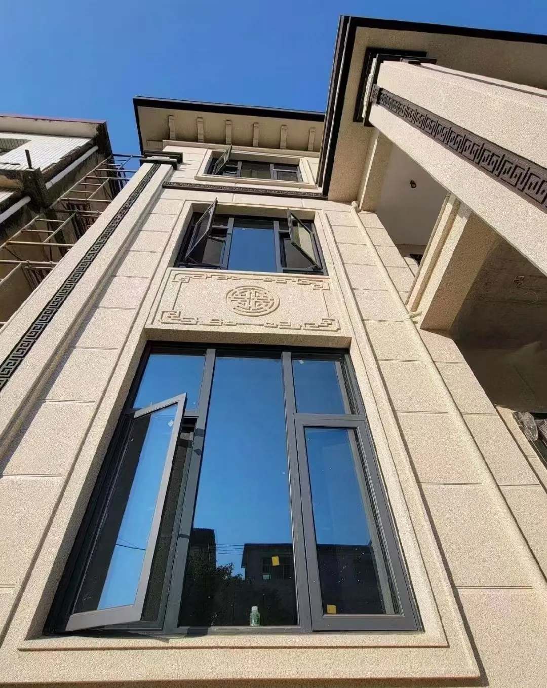 镇江 黄金麻荔枝面别墅外墙干挂效果展示