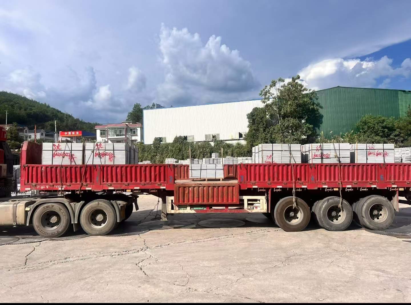 镇江 芝麻灰花岗岩地铺石出货日常