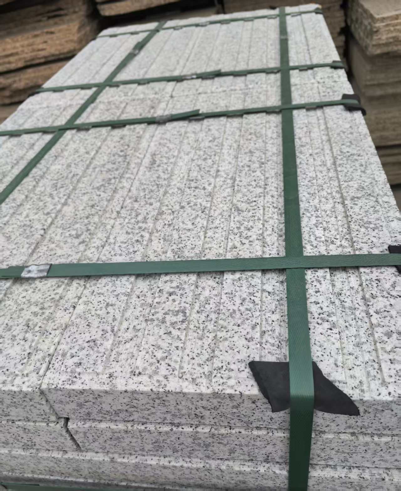 镇江 白麻花岗岩直行盲道石，盲条，地铺石