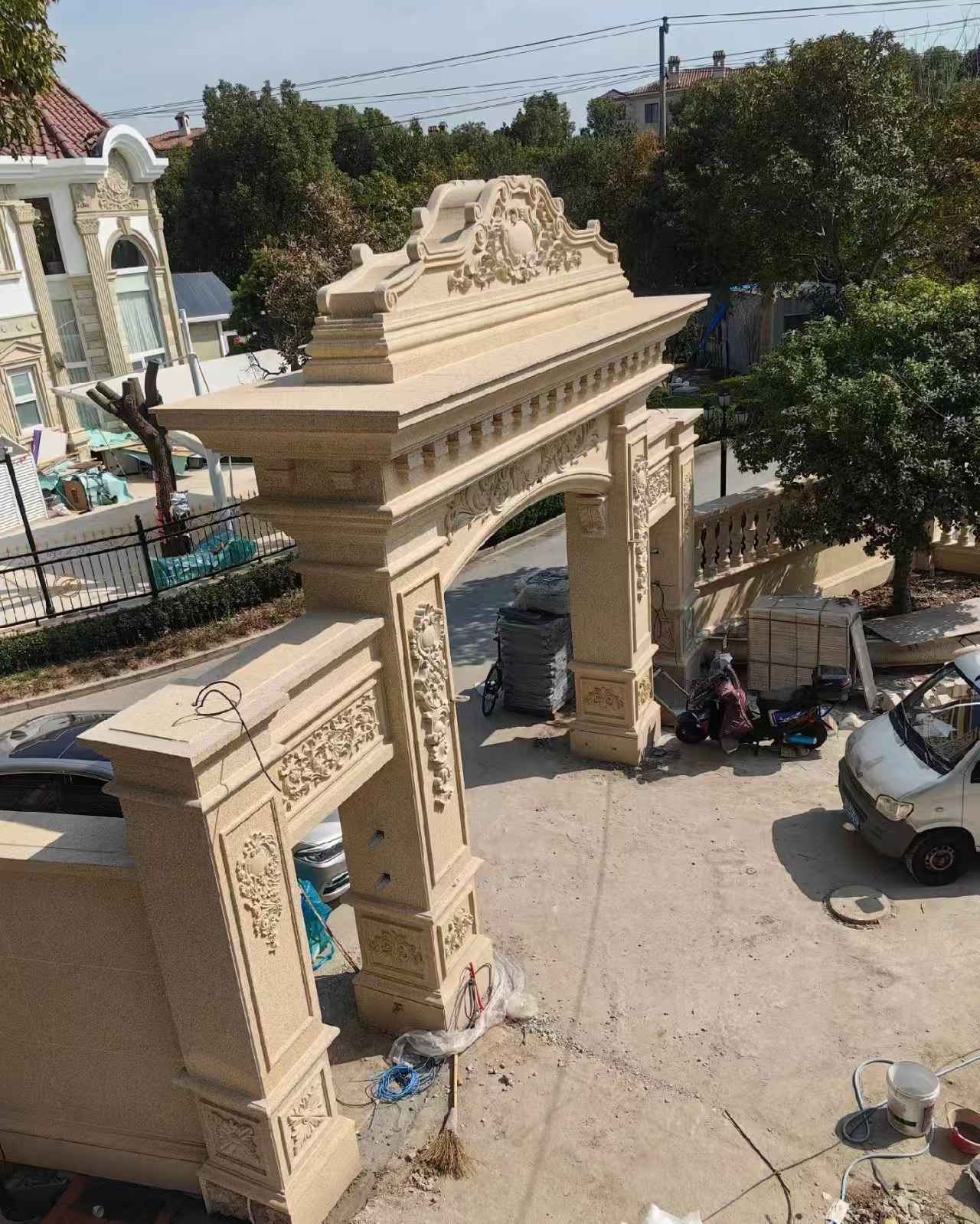 镇江 黄金麻荔枝面花岗岩别墅门楼