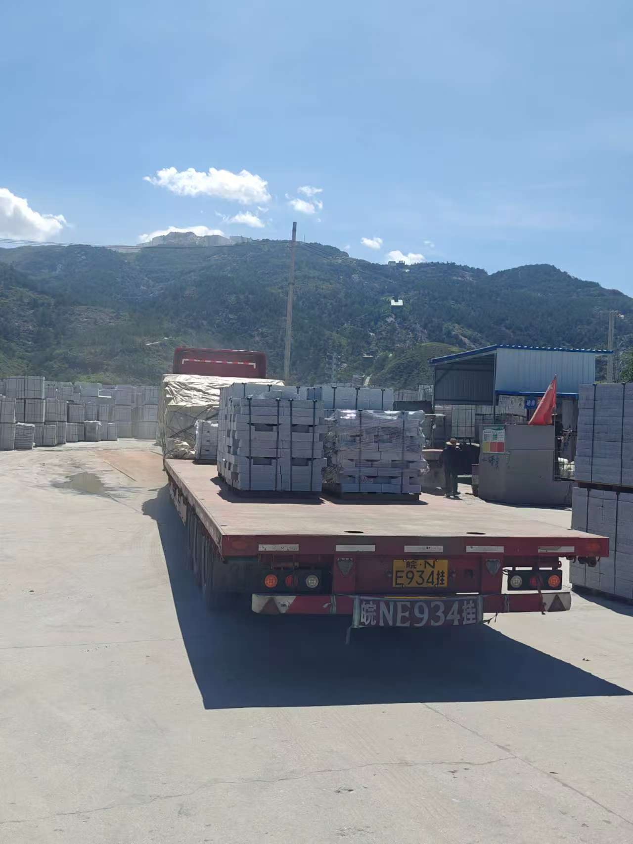 镇江 芝麻白仿形路沿石，直形路沿石