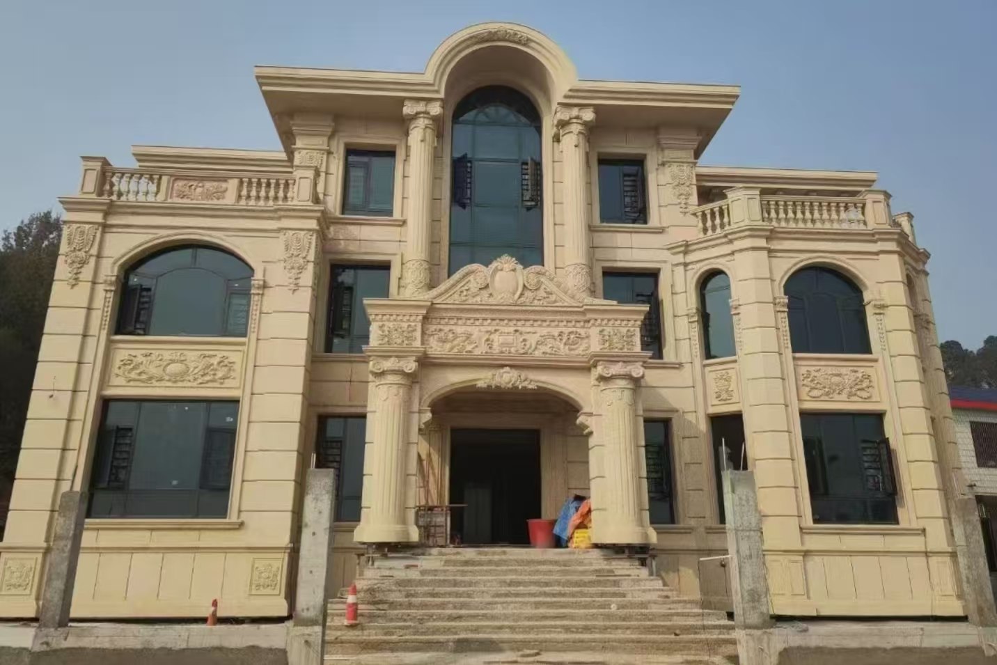 镇江 黄金麻花岗岩别墅外墙干挂